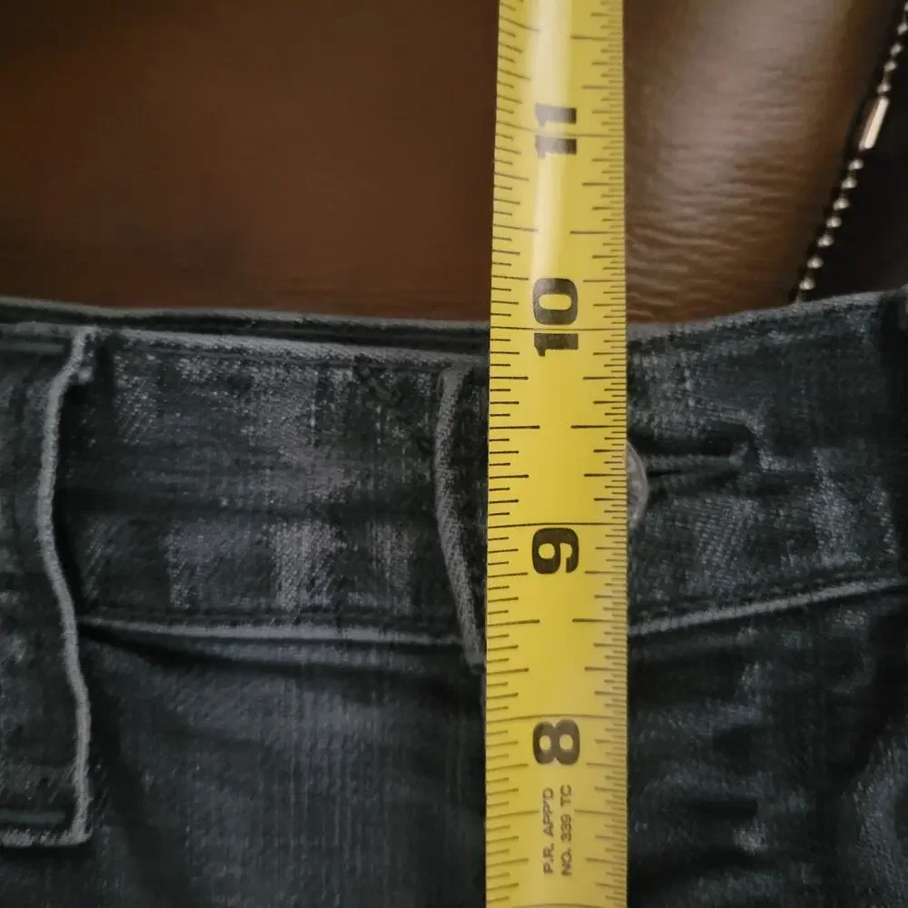 Rock & Republic‎ Women's Jeans Size 31R&R Logo on back with embroidered pockets